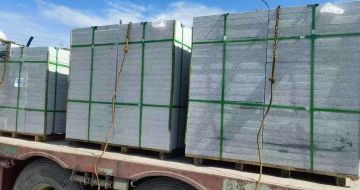 双鸭山 芝麻白花岗岩地铺石装车日常