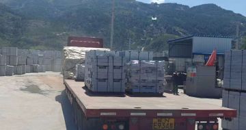 双鸭山 芝麻白仿形路沿石，直形路沿石