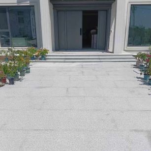 双鸭山 芝麻白花岗岩地铺石地面铺装