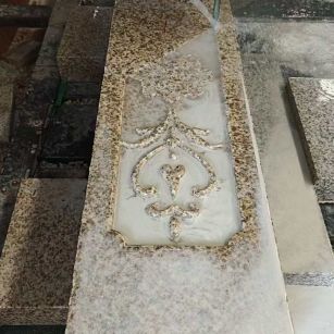 双鸭山 黄金麻花岗岩异形加工雕刻栏杆大柱