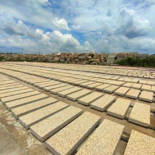 双鸭山 黄金麻花岗岩荔枝面地铺石防护中