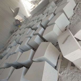 双鸭山 白麻花岗岩异形坐凳