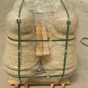 双鸭山 黄金麻异形定制雕花——棒棒糖挡车柱