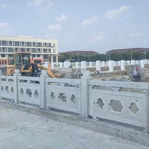 双鸭山 白麻花岗岩荔枝面河道栏杆