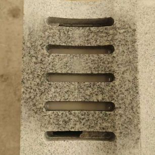 双鸭山 芝麻白拉丝面花岗岩U型开槽排水槽