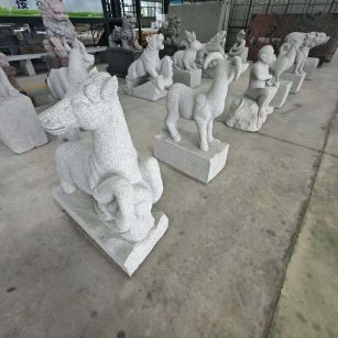 双鸭山 芝麻白花岗岩造型立体雕刻——十二生肖