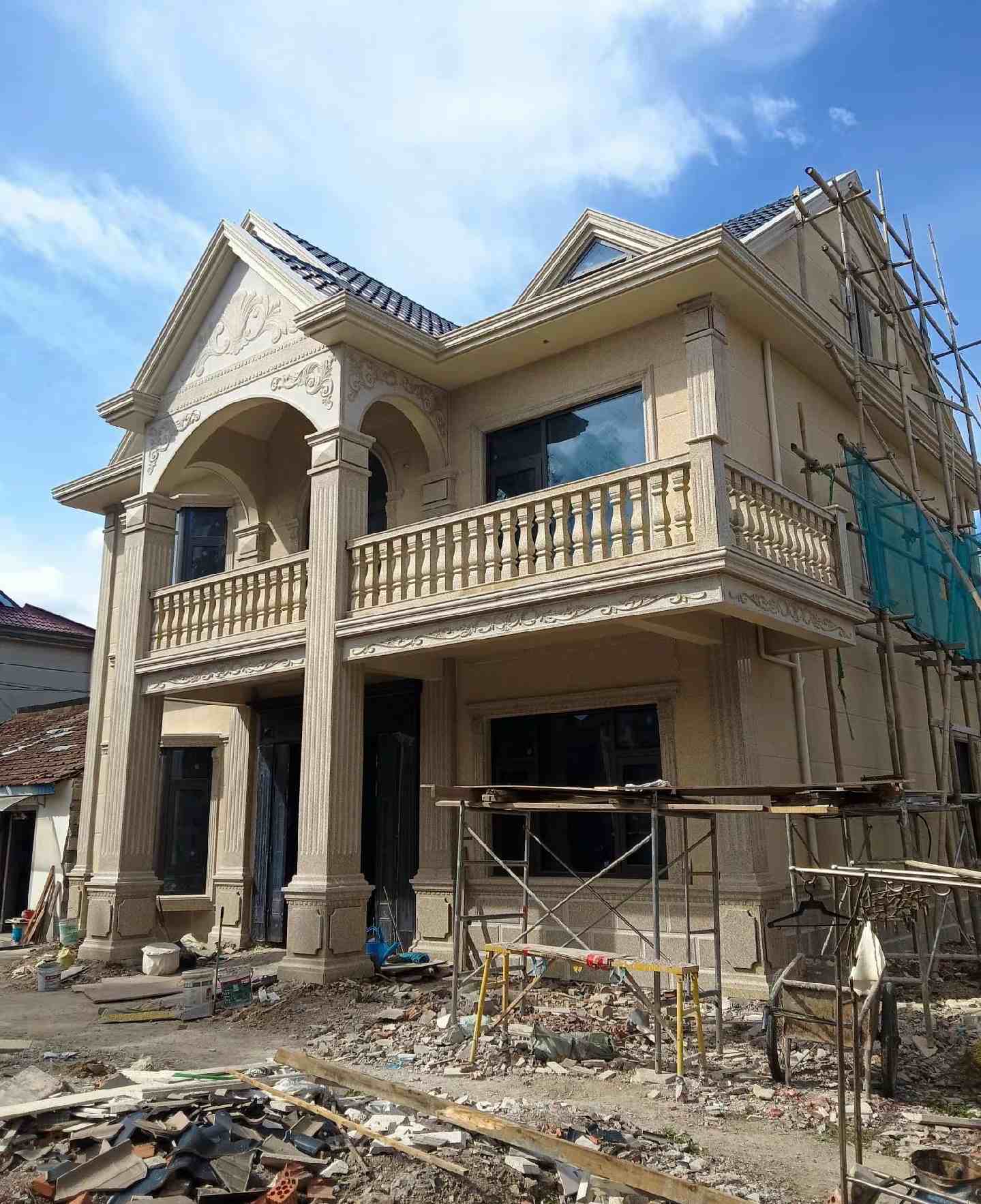 双鸭山 黄金麻花岗岩石材私人别墅雕花门楼柱阳台栏杆