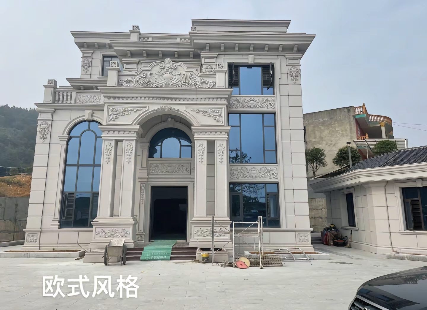 双鸭山 白麻花岗岩别墅外墙干挂