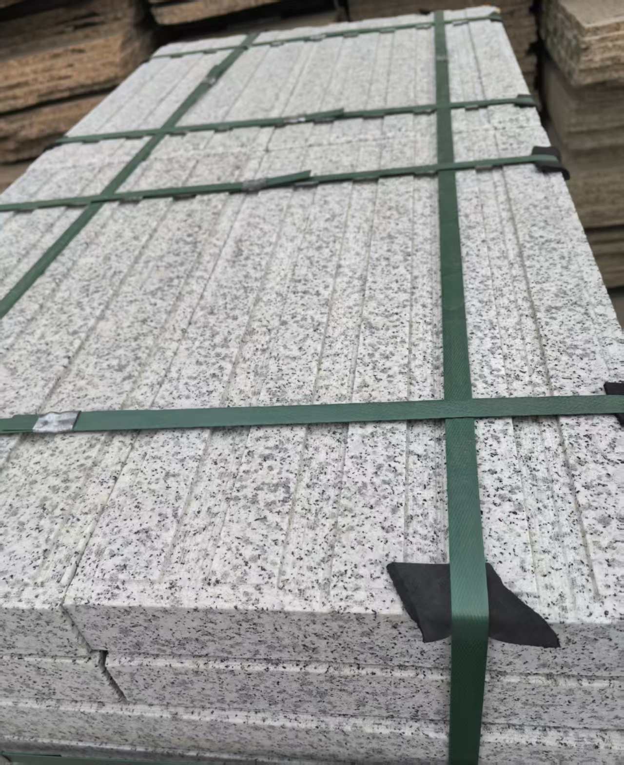 双鸭山 白麻花岗岩直行盲道石，盲条，地铺石