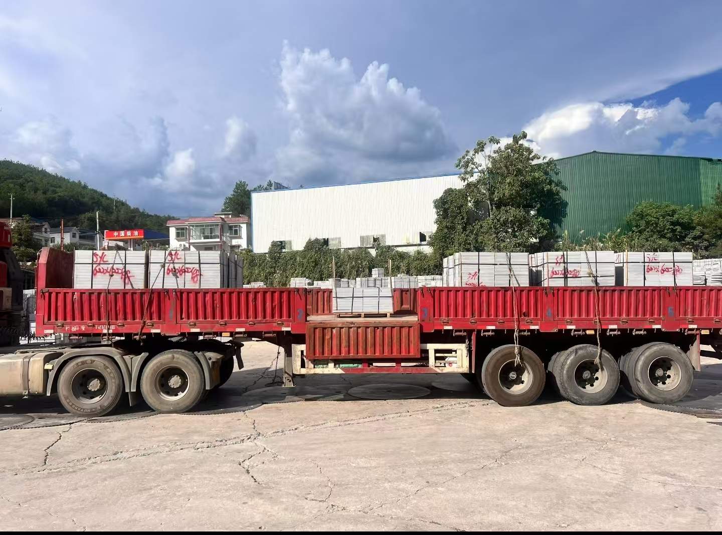 双鸭山 芝麻灰花岗岩地铺石出货日常