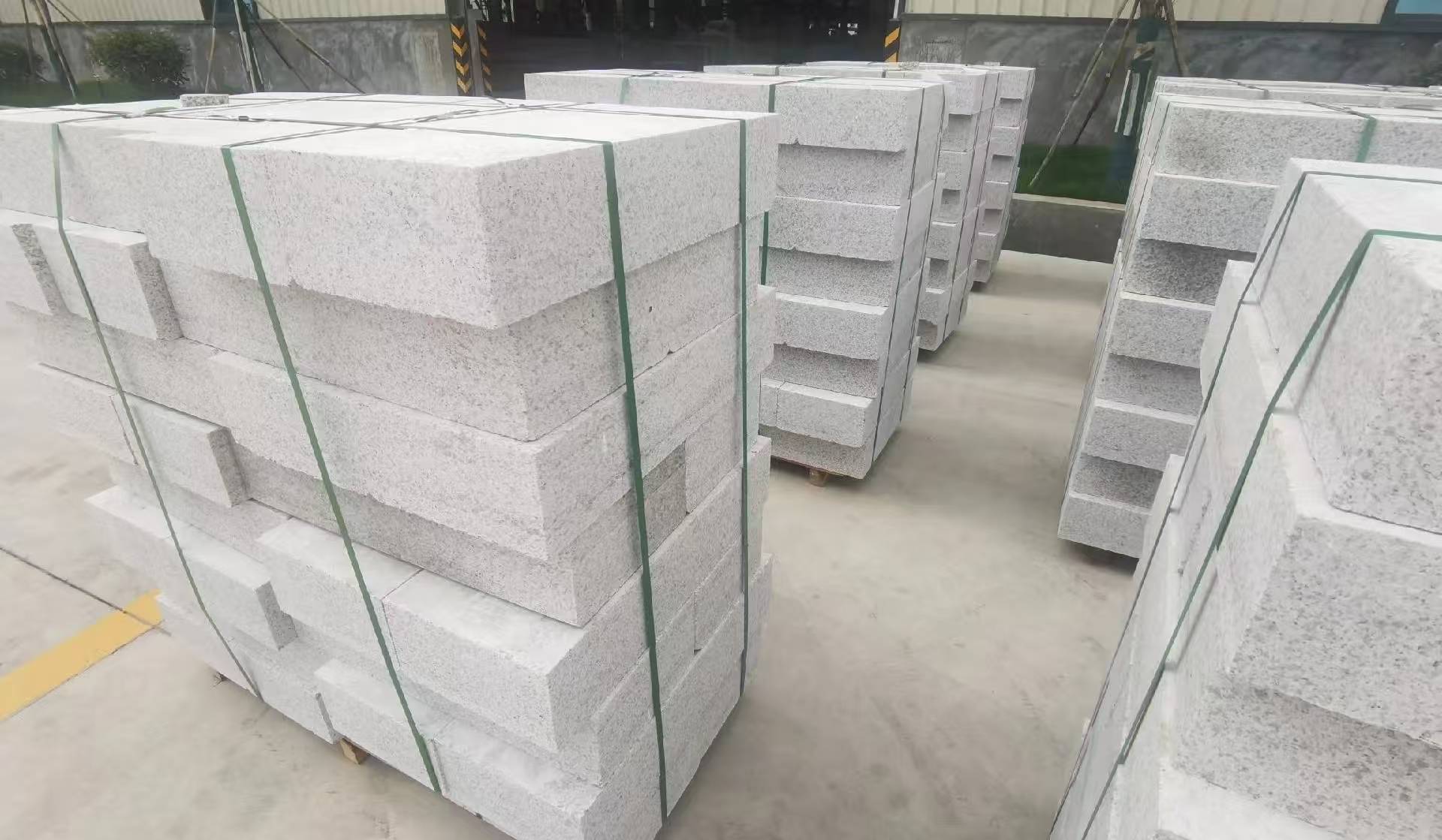 双鸭山 白麻花岗岩路沿石，立缘石，平缘石，路牙石，道牙石，马路牙子等