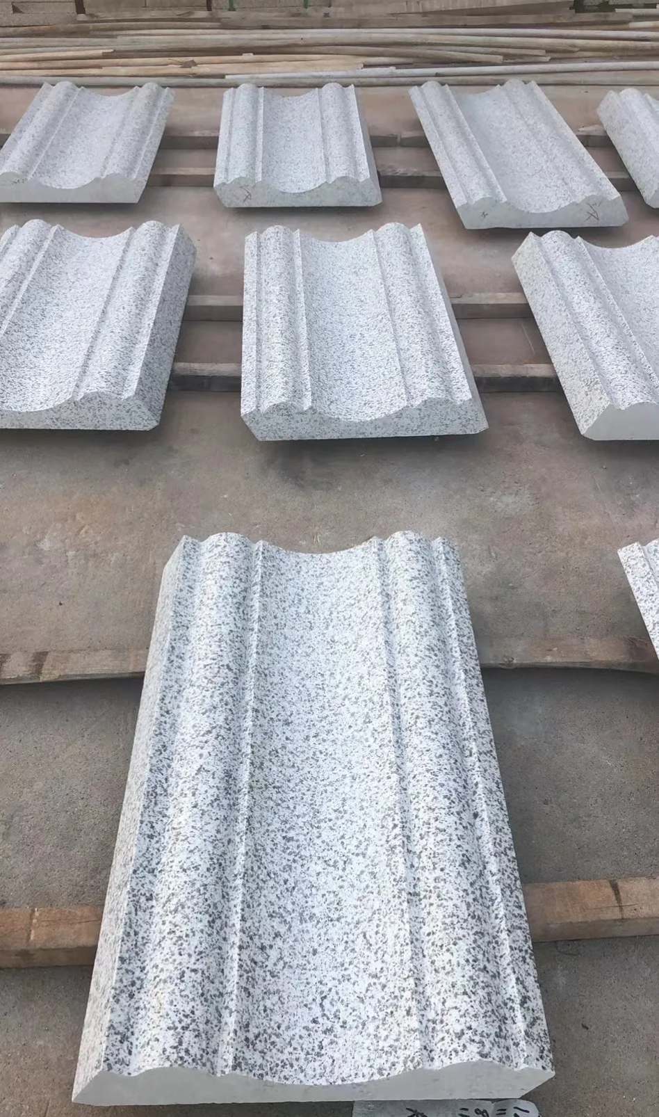 双鸭山 白麻花岗岩光面别墅线条